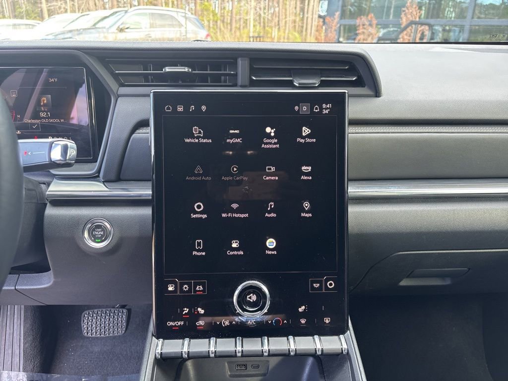 Used 2025 GMC Terrain Elevation image 44