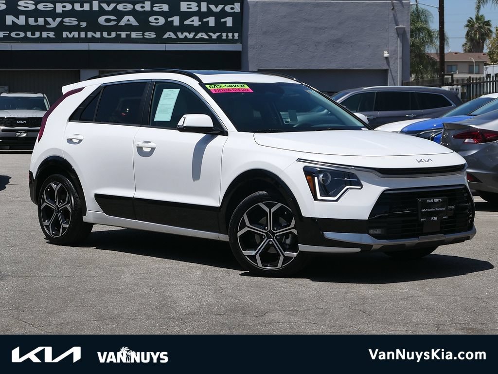 Used 2024 Kia Niro EX Touring
