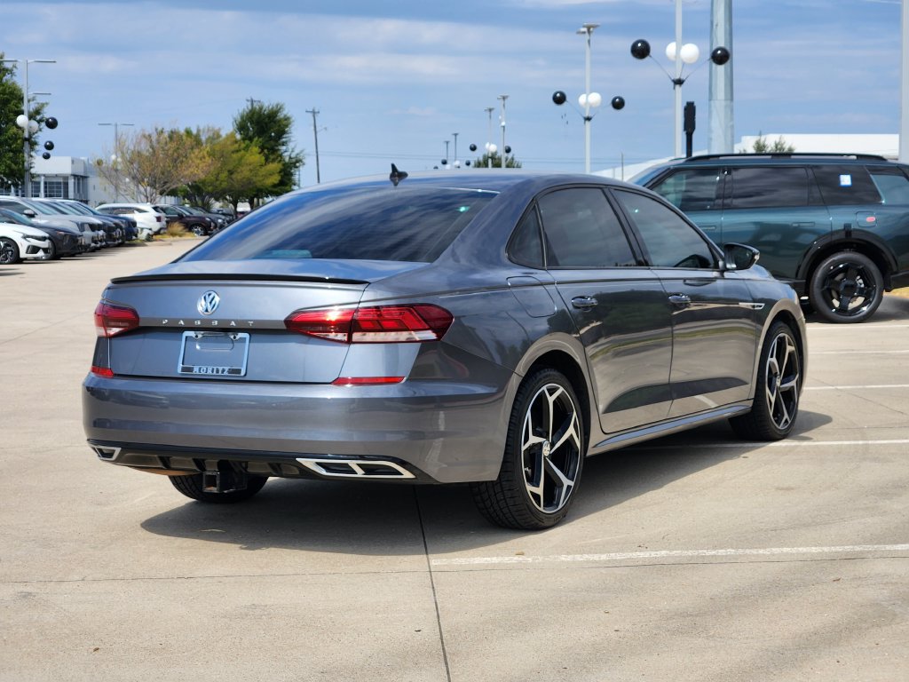 Used 2020 Volkswagen Passat 2.0T R-Line FWD image 4