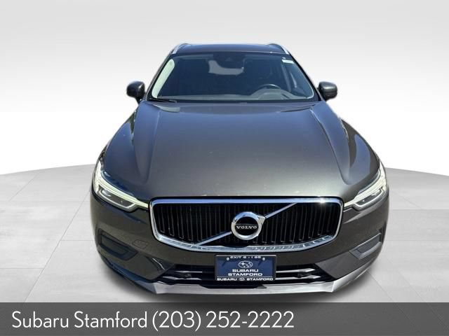 Used 2018 Volvo XC60 T6 Momentum w/ Vision Package AWD/4WD image 2