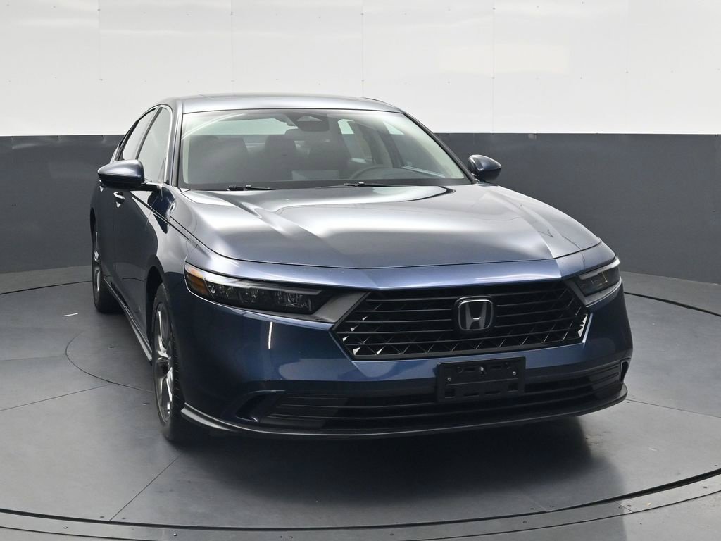 Used 2024 Honda Accord EX image 2