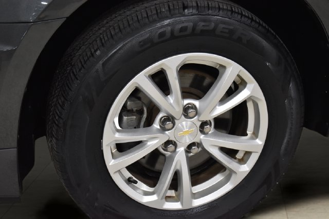 Used 2017 Chevrolet Equinox LT FWD image 35