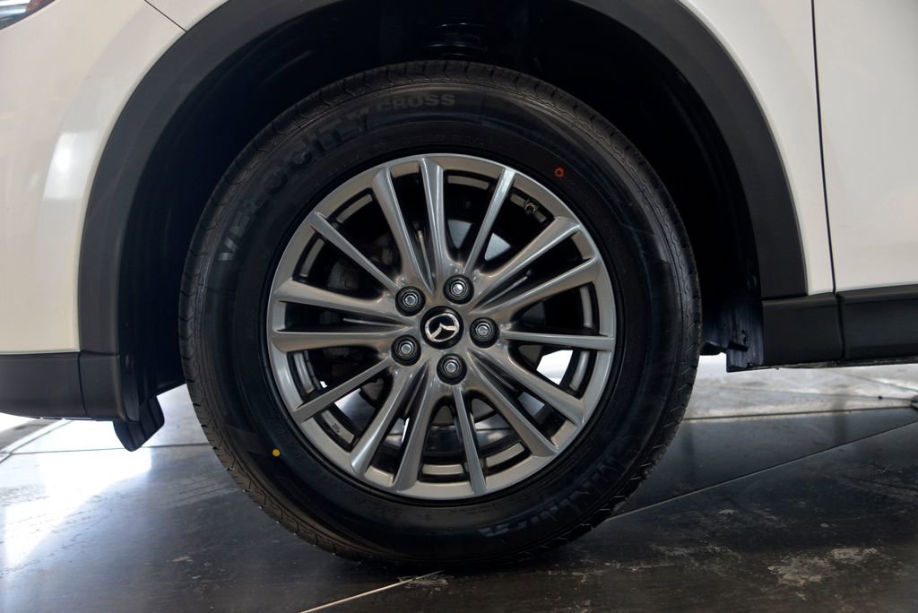 Used 2017 MAZDA CX-5 Touring image 10