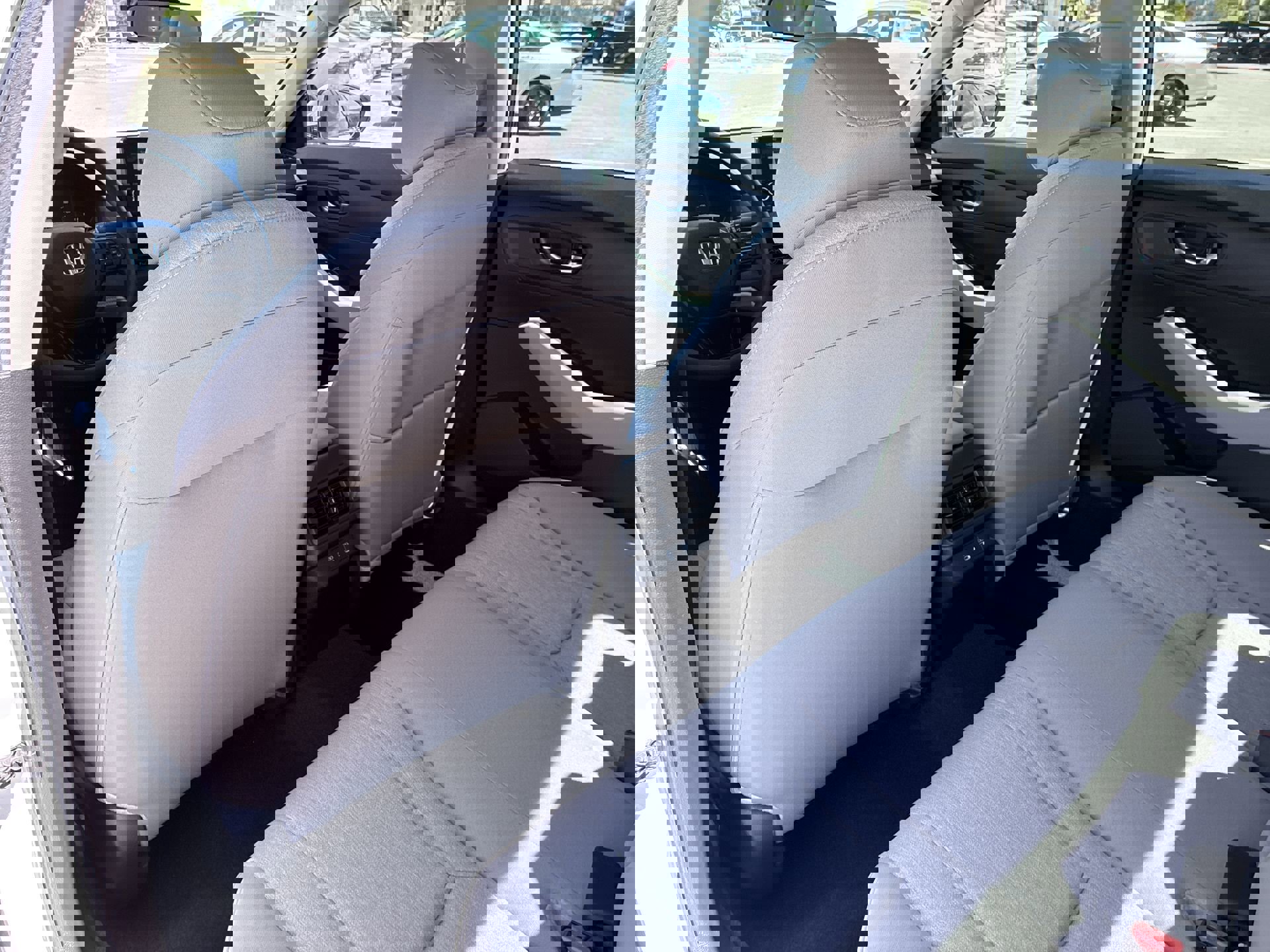 Certified 2025 Honda Accord LX image 19