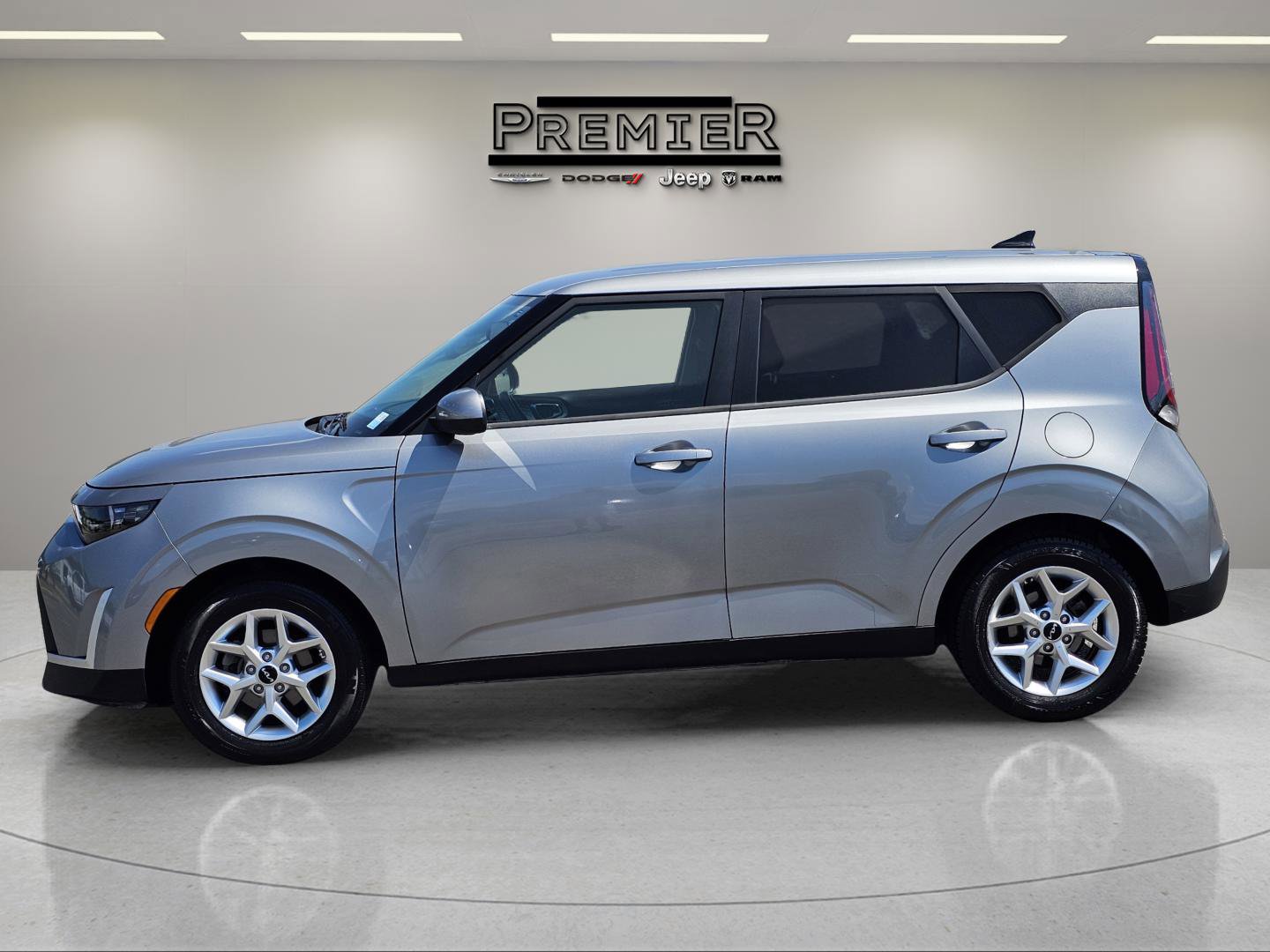 Used 2023 Kia Soul LX w/ Option Group 015 image 13