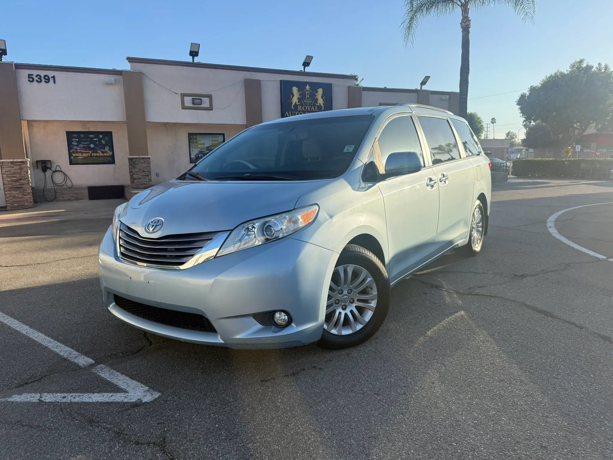Used 2017 Toyota Sienna XLE w/ XLE Navigation Package
