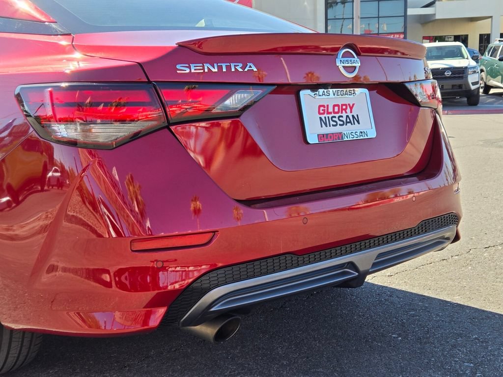 Used 2021 Nissan Sentra SR w/ Electronics Package FWD image 6