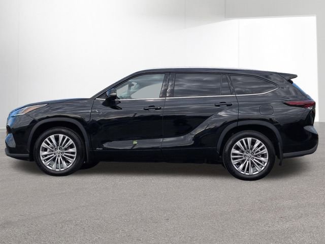 Certified 2026 Toyota Highlander Platinum AWD/4WD image 10