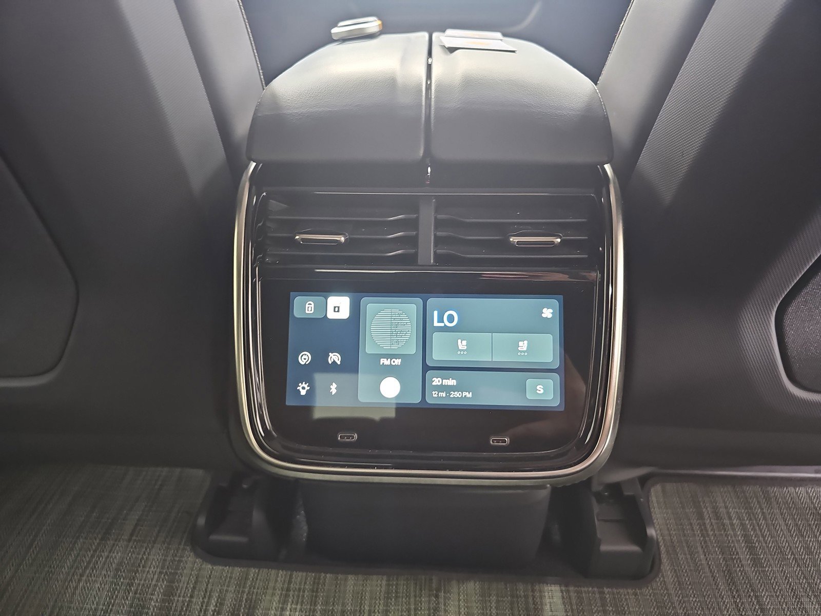 Used 2023 Rivian R1T Adventure image 28