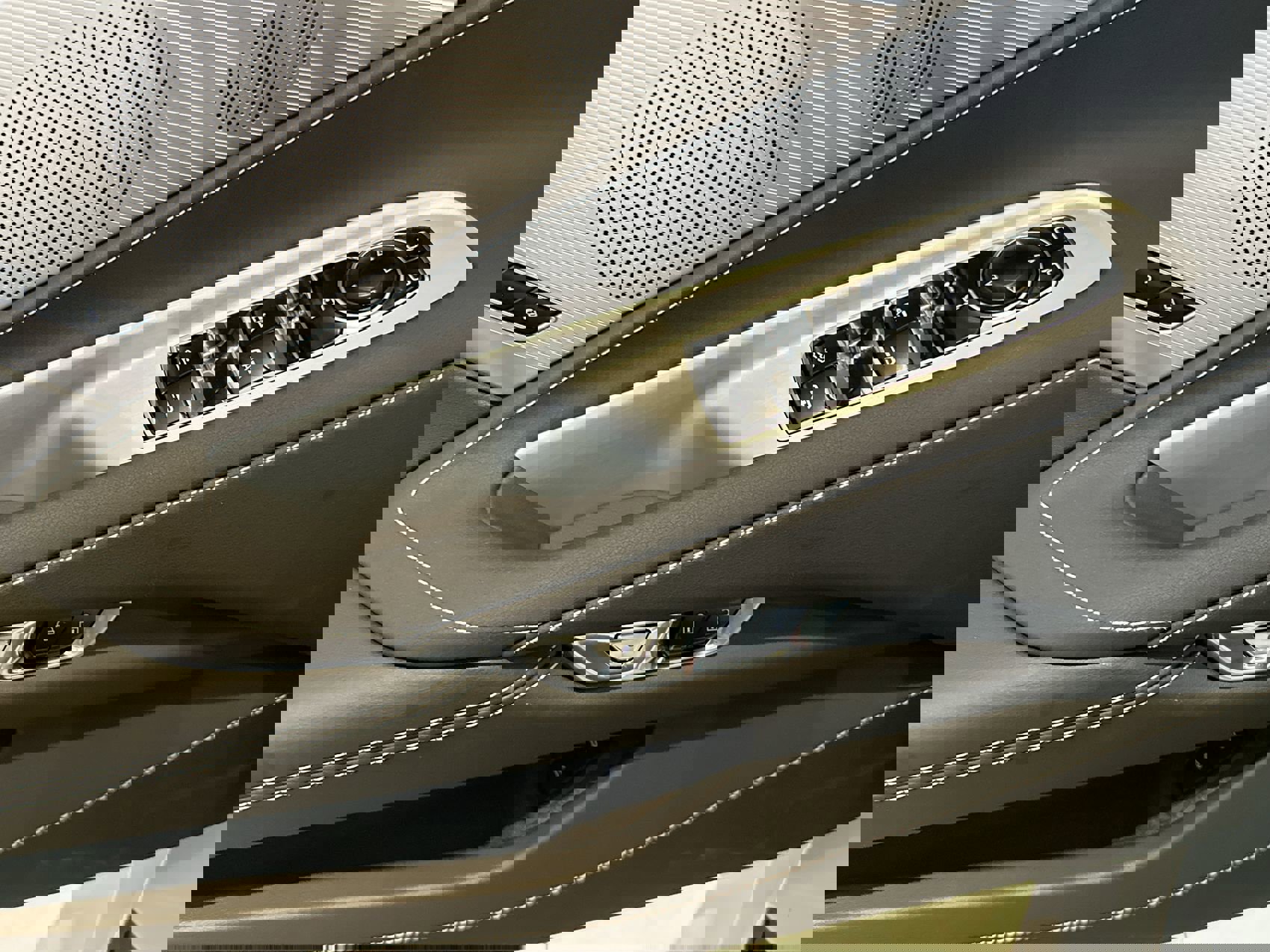 New 2025 Chevrolet Corvette Stingray Preferred Conv w/ Z51 Performance Package image 13