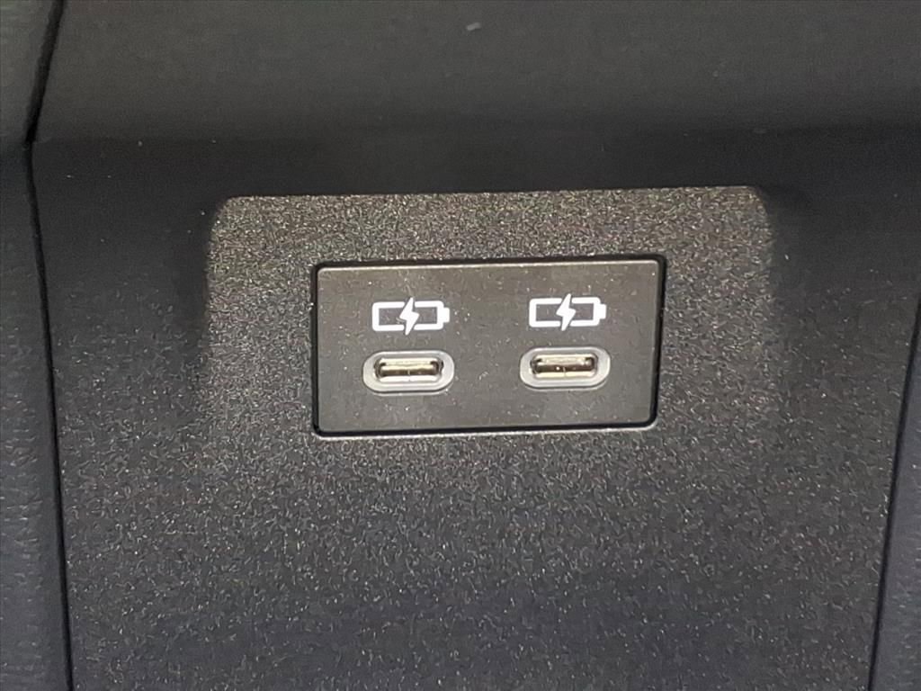 New 2026 Toyota Prius LE image 11