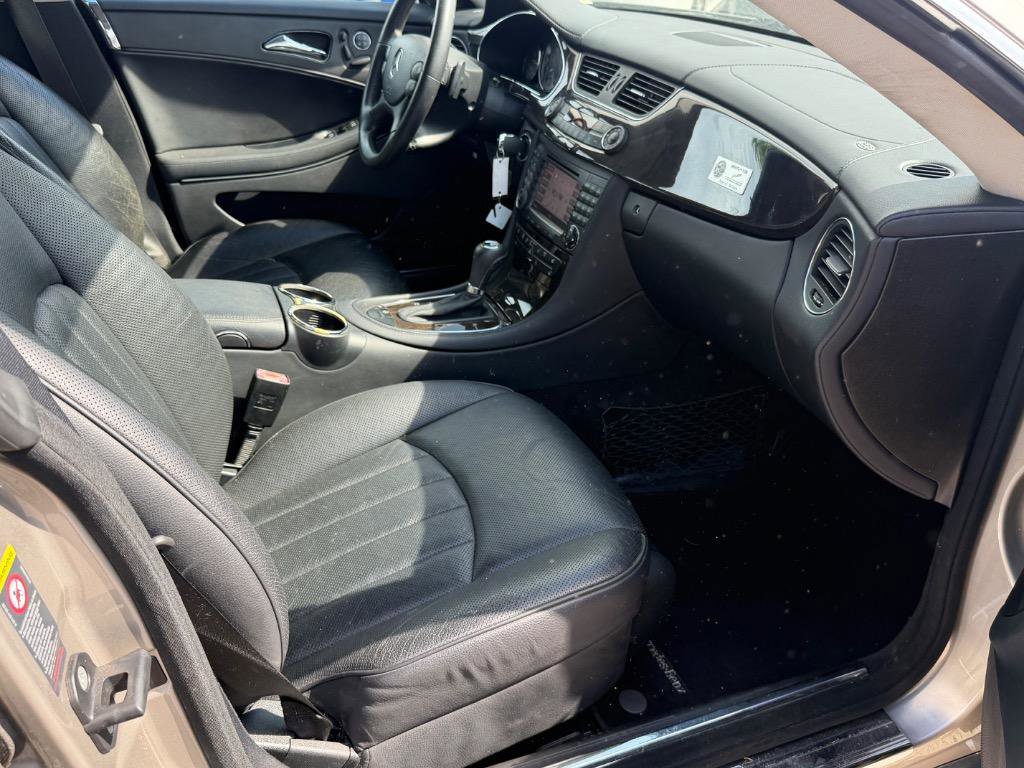 Used 2007 Mercedes-Benz CLS 550 image 16
