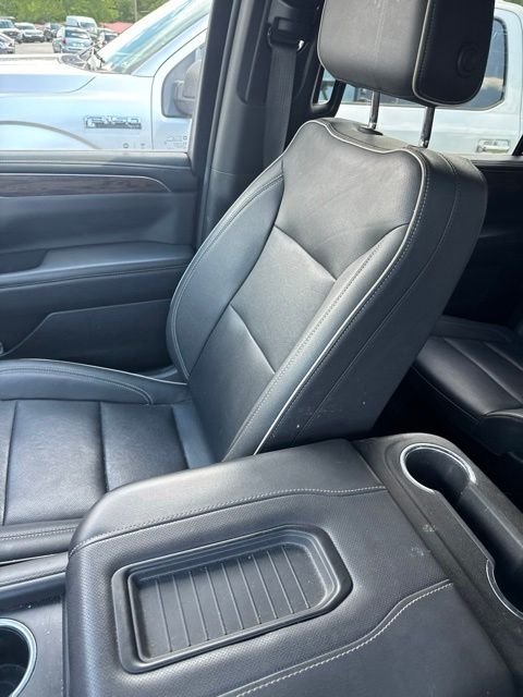 Used 2023 Chevrolet Suburban Premier AWD/4WD image 6