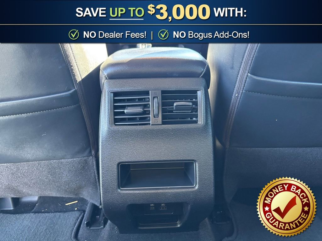 Used 2023 Mitsubishi Outlander SE Black Edition image 28