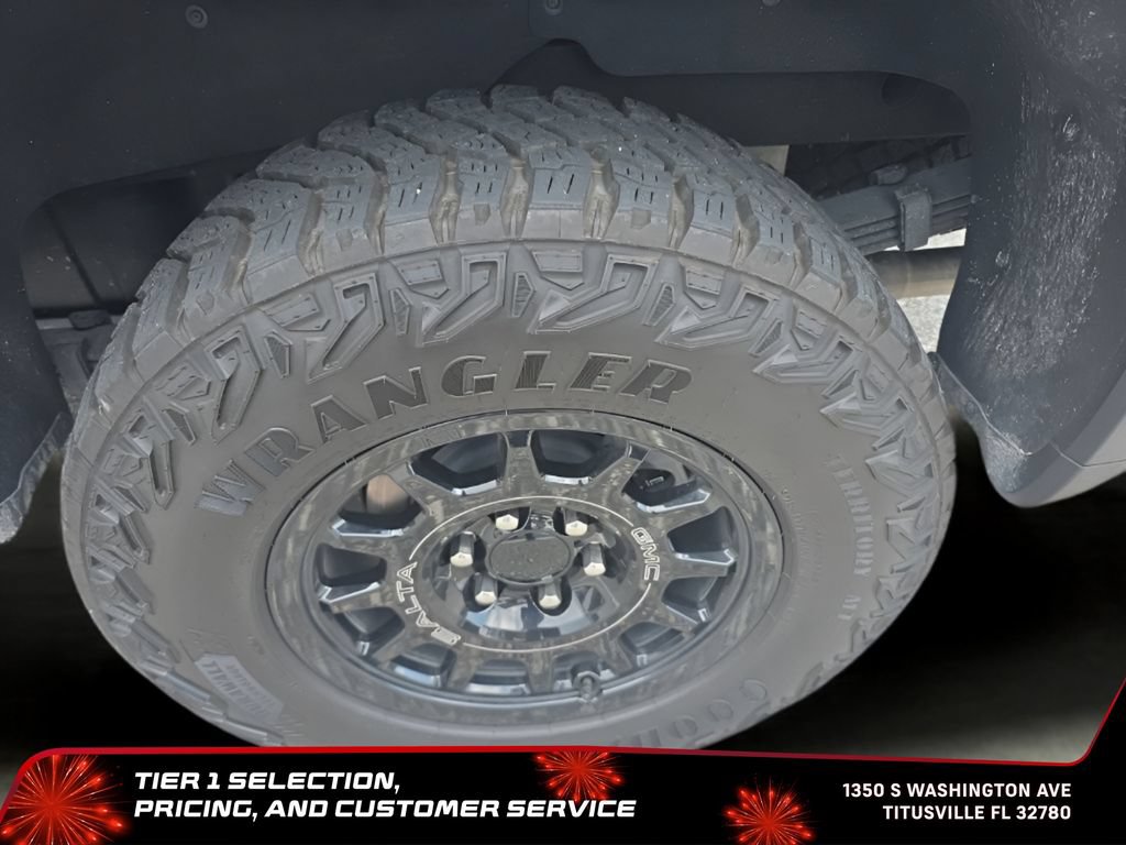 Certified 2024 GMC Sierra 1500 AT4X w/ AT4X AEV Edition AWD/4WD image 9