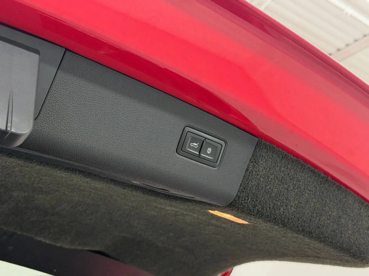 Used 2019 Bentley Bentayga AWD/4WD image 40