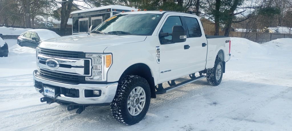 Used 2017 Ford F350 XLT w/ XLT Value Package image 3