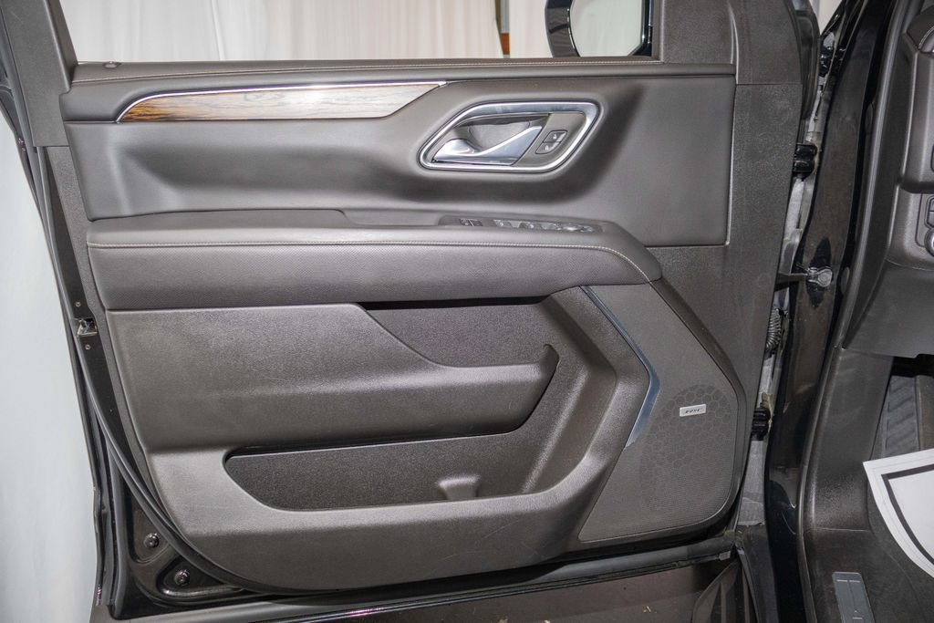 Certified 2023 Chevrolet Tahoe Premier w/ Advanced Technology Package AWD/4WD image 10