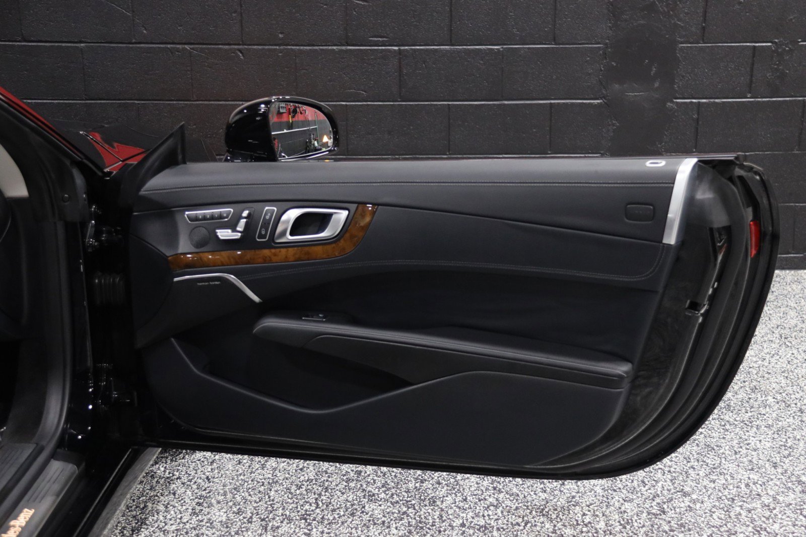 Used 2013 Mercedes-Benz SL 550 image 45