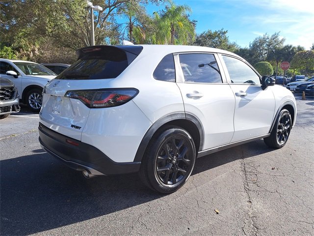 Used 2023 Honda HR-V Sport image 6