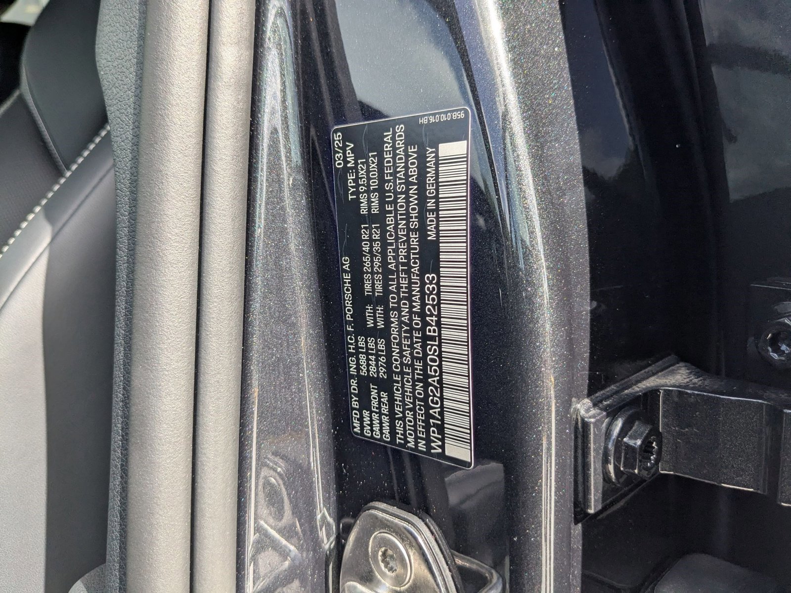 New 2025 Porsche Macan S image 30