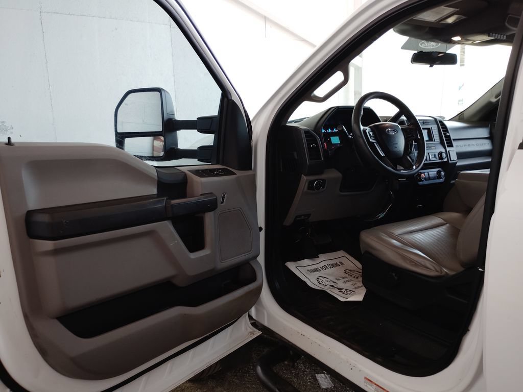 Used 2017 Ford F450 XL w/ Power Equipment Group RWD image 21