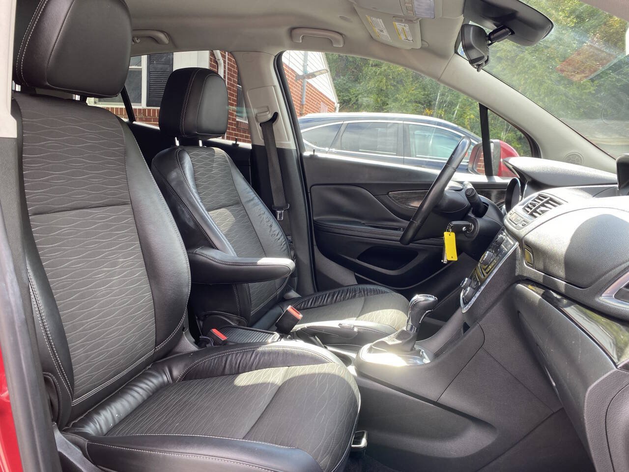 Used 2016 Buick Encore FWD image 18