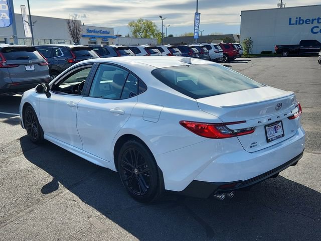 Used 2025 Toyota Camry SE w/ Convenience Package image 4