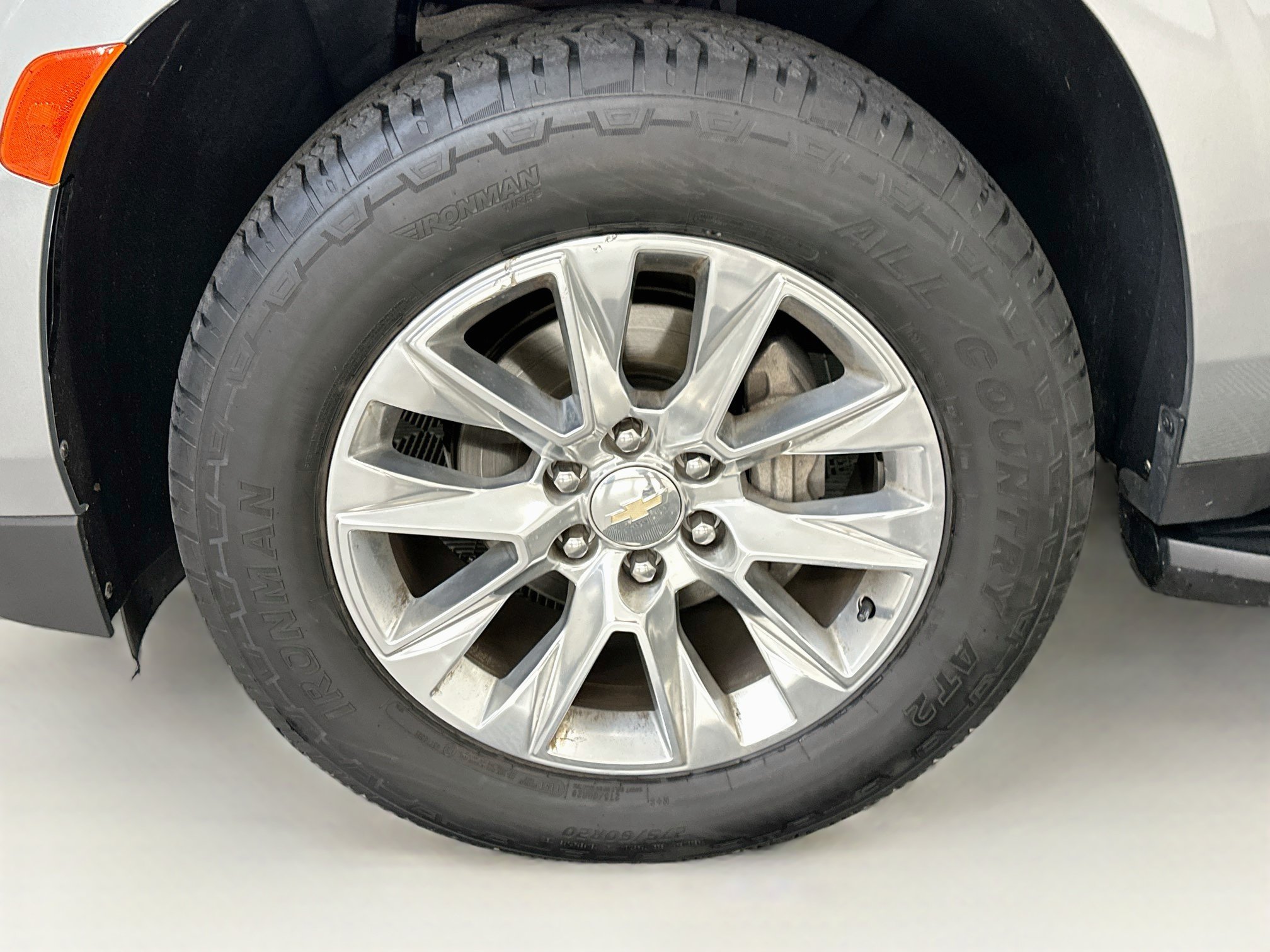 Used 2023 Chevrolet Suburban Premier AWD/4WD image 11