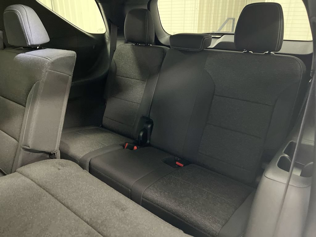 New 2026 Chevrolet Traverse LT w/ Driver Confidence Package FWD image 24