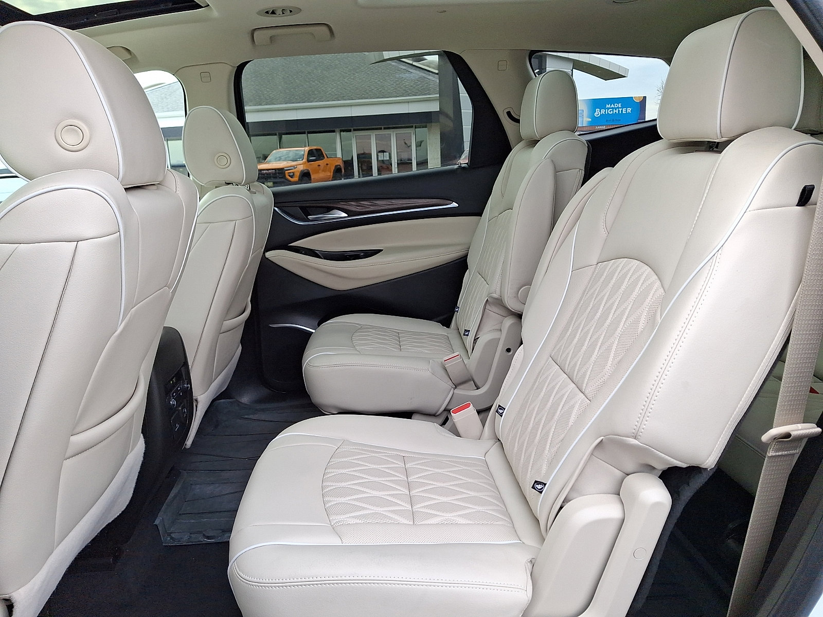 Certified 2024 Buick Enclave Avenir w/ Avenir Technology Package image 13