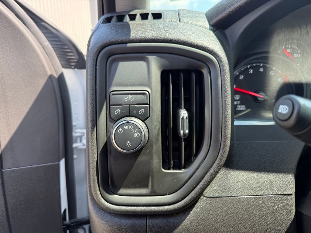 Used 2024 Chevrolet Silverado 1500 W/T image 9