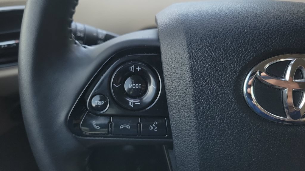 Certified 2022 Toyota Prius Limited FWD image 18