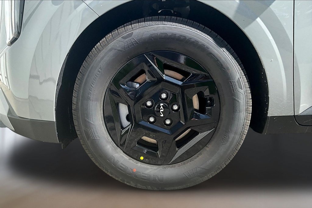 New 2027 Kia Carnival LX FWD image 13
