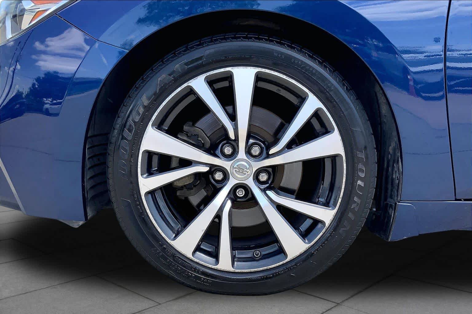 Used 2018 Nissan Maxima 3.5 SV FWD image 11