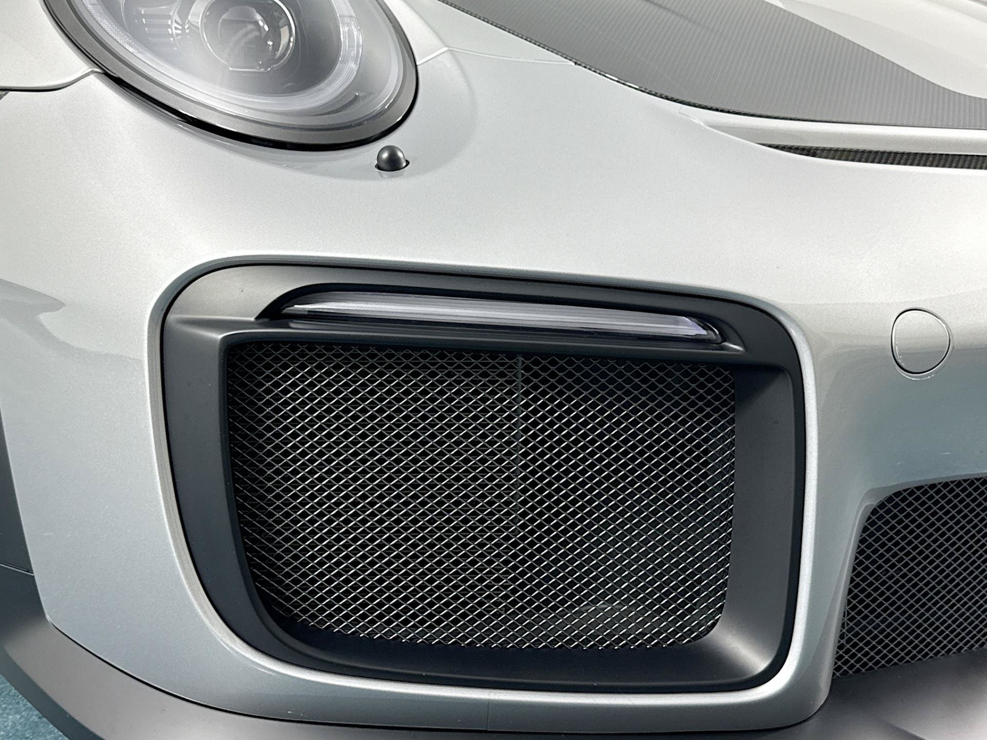 Used 2018 Porsche 911 GT2 RS RWD image 76