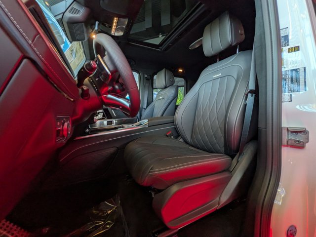 New 2026 Mercedes-Benz G 63 AMG 4MATIC image 3
