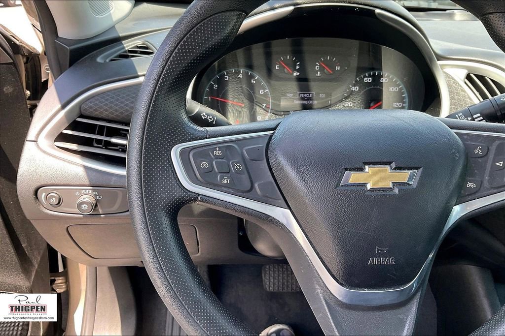 Used 2022 Chevrolet Malibu LT image 17