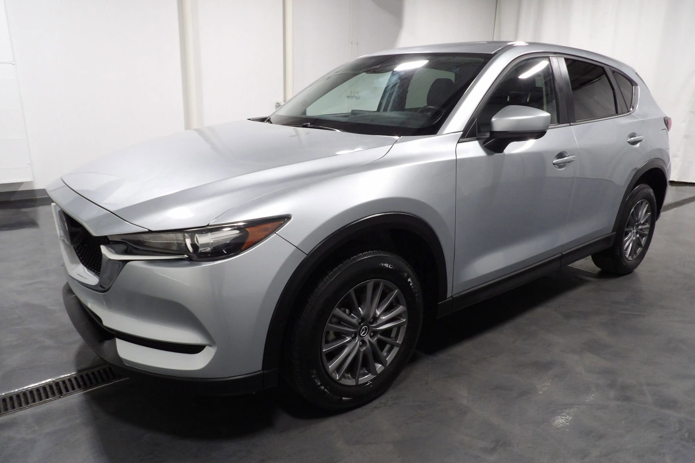 Used 2020 MAZDA CX-5 Touring FWD image 4