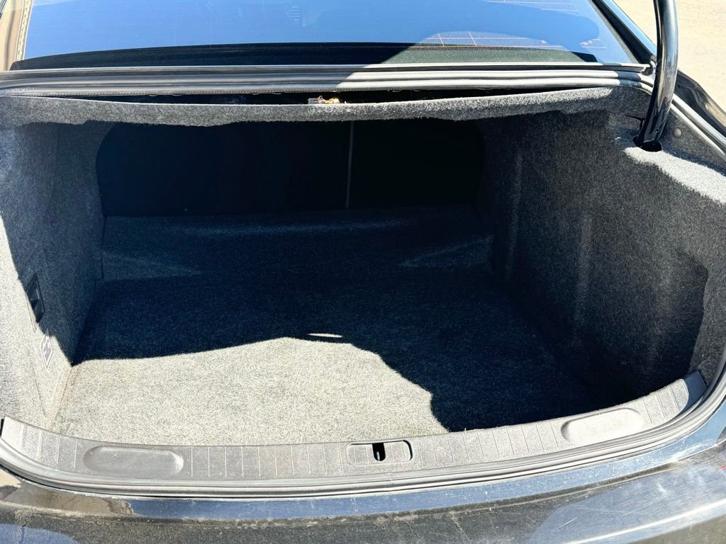 Used 2019 Chevrolet Impala LT FWD image 6