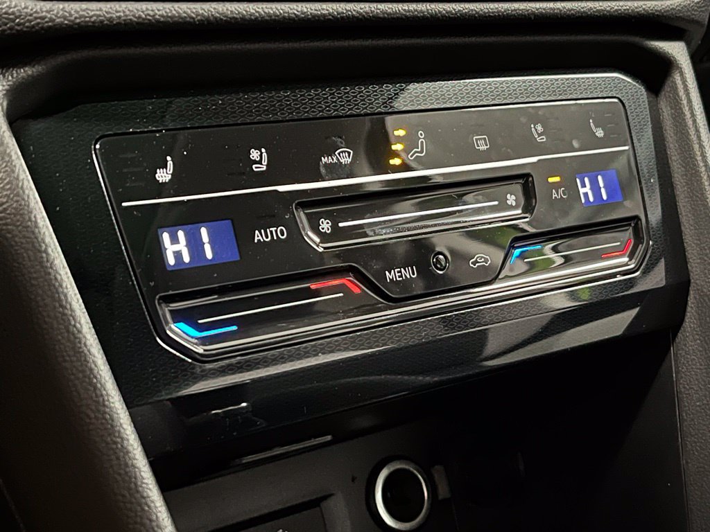 New 2026 Volkswagen Taos SEL AWD/4WD image 10