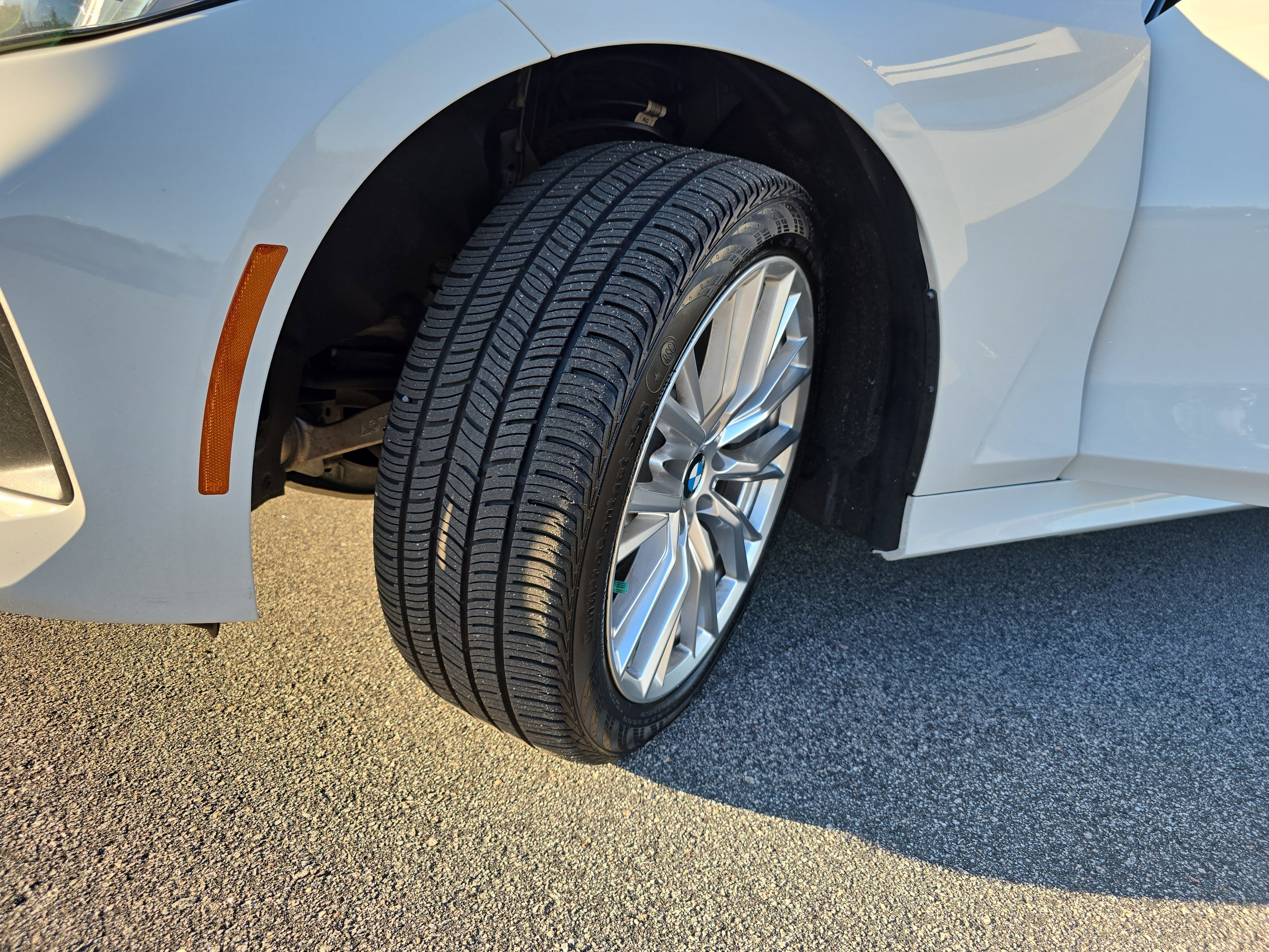 Used 2023 BMW 330i xDrive Sedan w/ Premium Package image 32