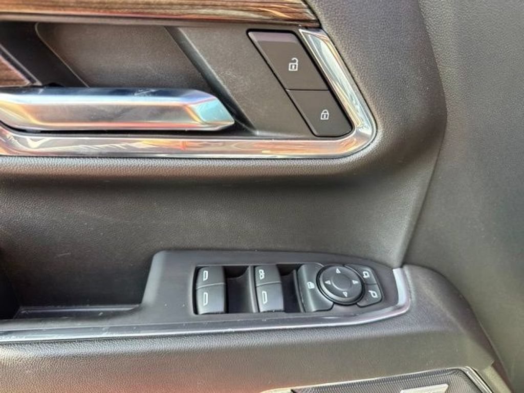 Used 2024 Chevrolet Silverado 1500 LT Trail Boss w/ Convenience Package II AWD/4WD image 44