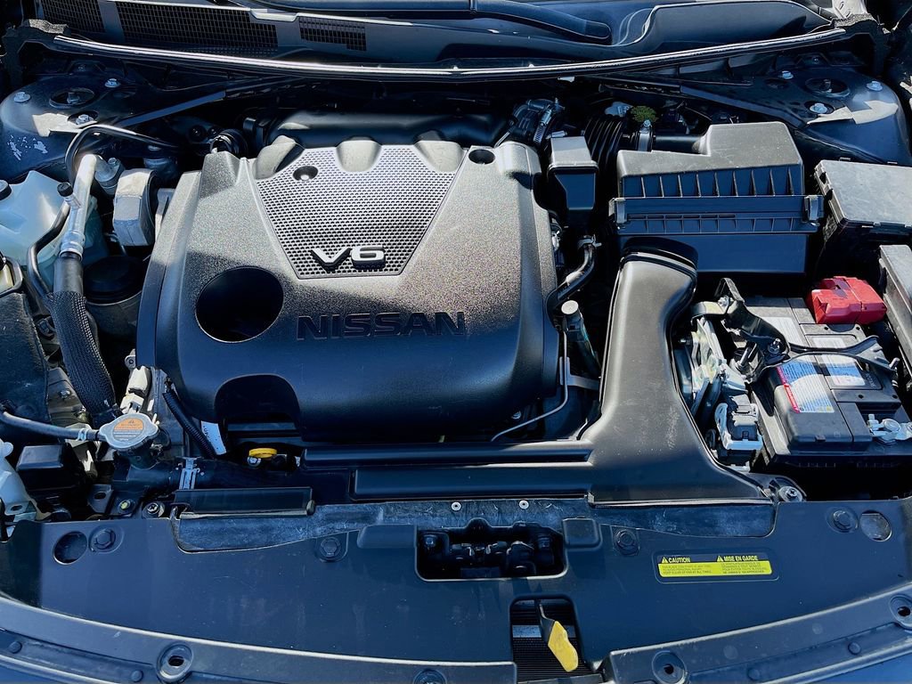 Used 2021 Nissan Maxima SR w/ Sport Mat Group image 32