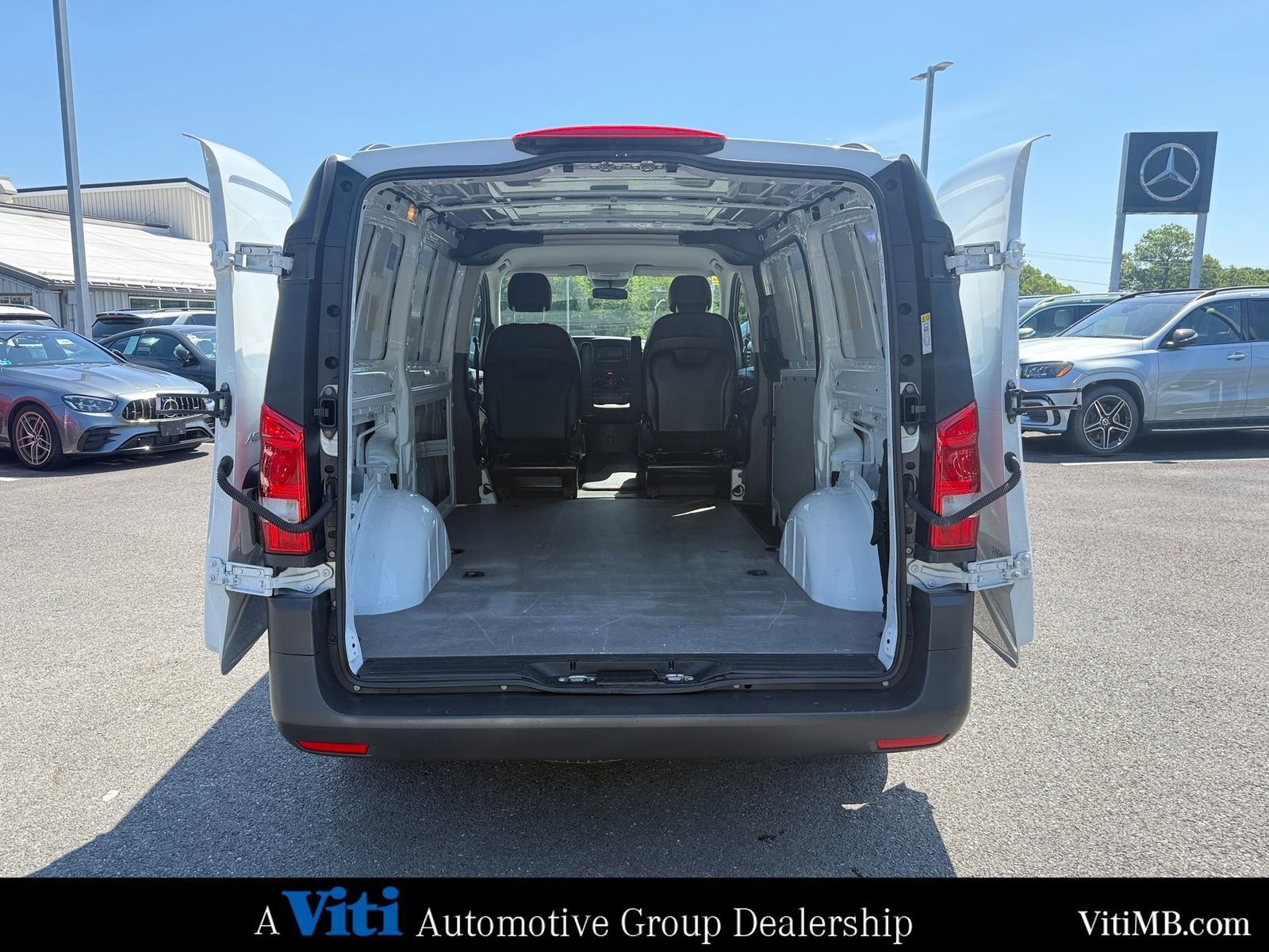 Used 2023 Mercedes-Benz Metris image 20
