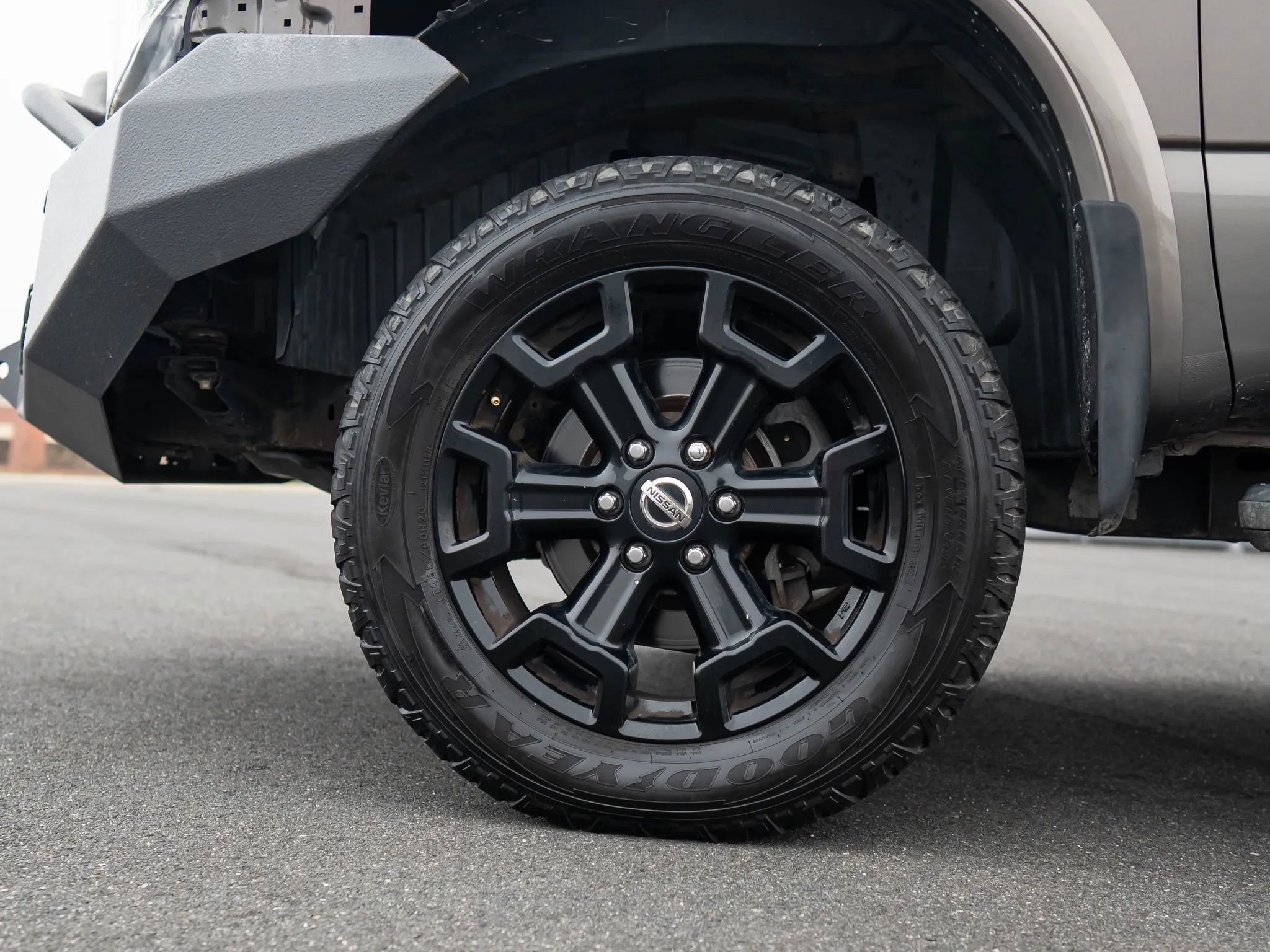 Used 2018 Nissan Titan Platinum Reserve w/ Platinum Utility Package AWD/4WD image 12