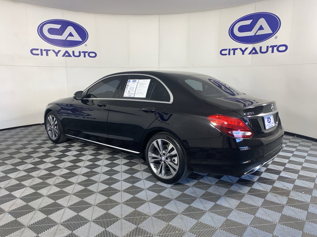 Used 2017 Mercedes-Benz C 300 Sedan image 5