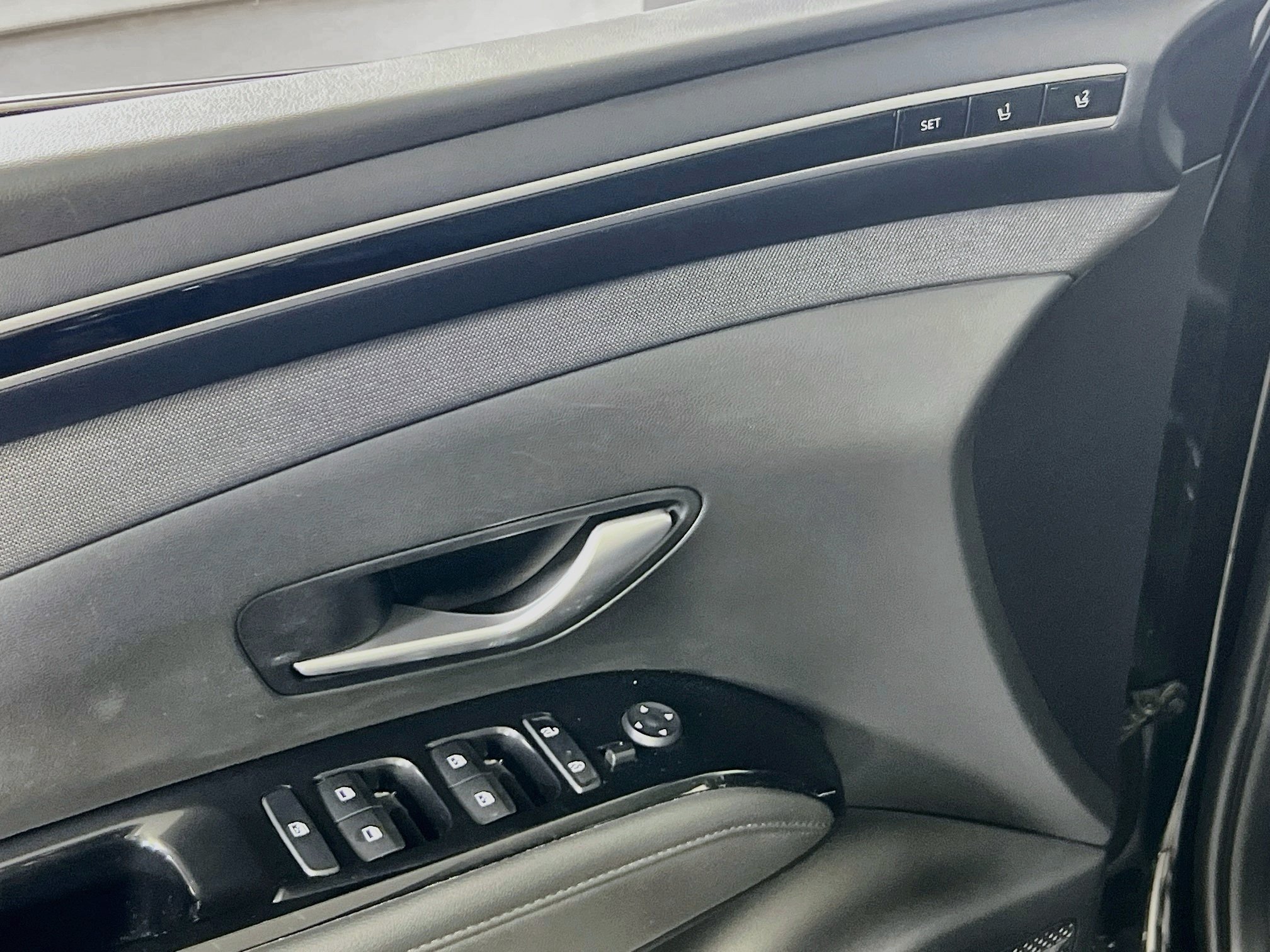 Used 2022 Hyundai Tucson Limited AWD/4WD image 18