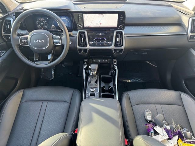 Used 2023 Kia Sorento SX image 18
