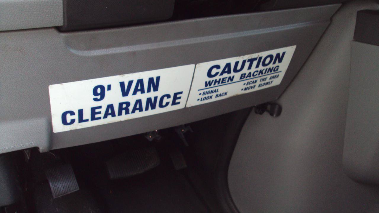 Used 2014 Ford E-250 and Econoline 250 Extended w/ Power Group RWD image 28